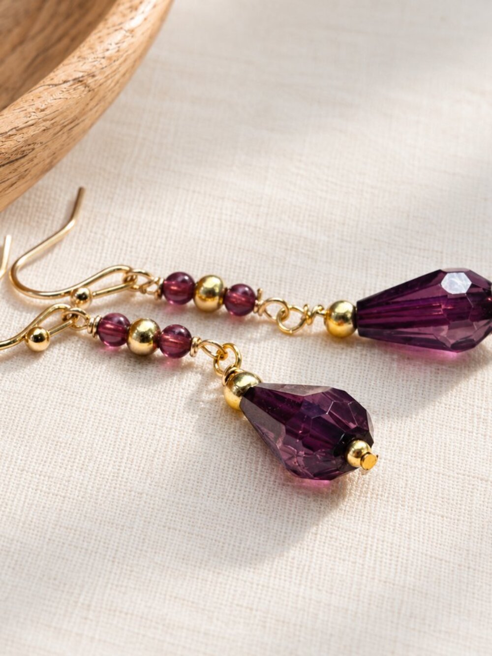 2 Pairs! Dangle Earrings Set | Lightweight Red Plum Gold Pierced / Clip Earrings